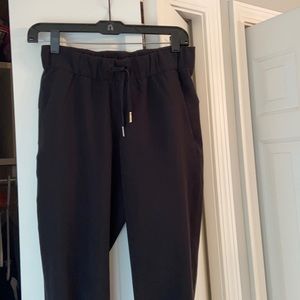 Black on the fly Lululemon joggers